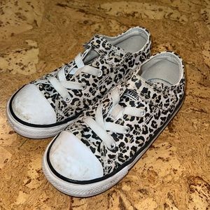 Girls Converse, Velcro closure, toddler girls size 10